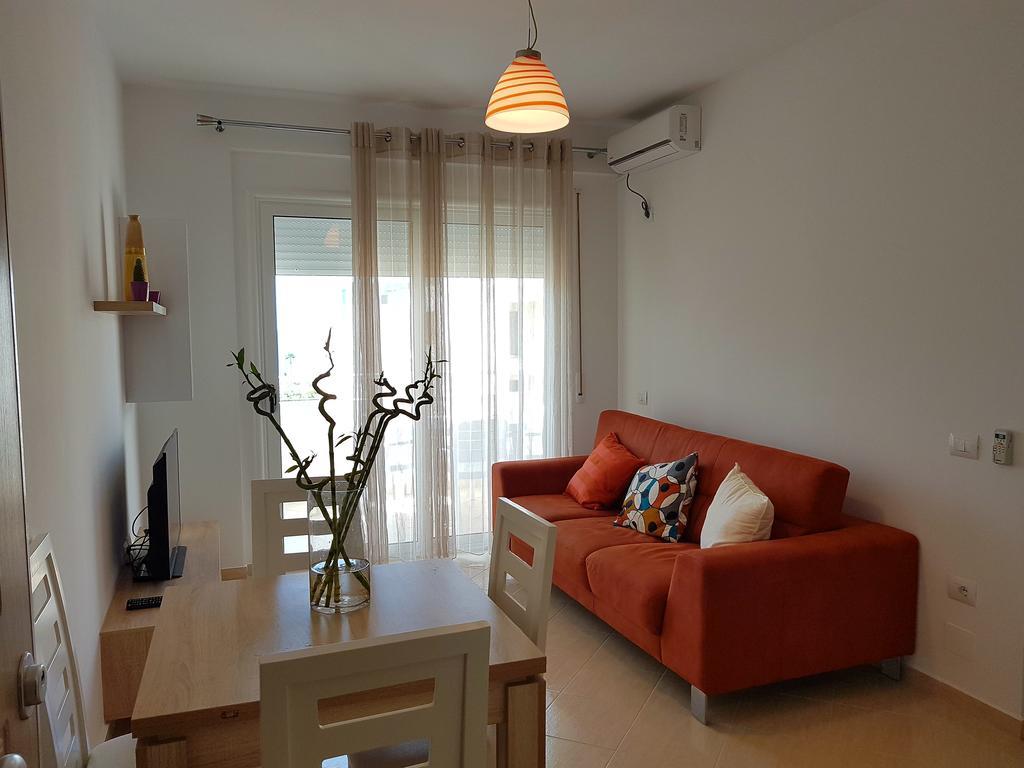 Flori Beach Apartment Radhimë Eksteriør billede