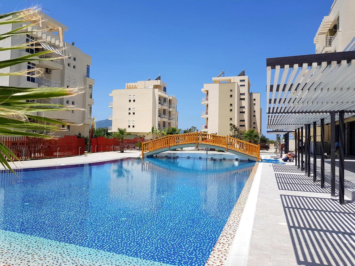 Flori Beach Apartment Radhimë Eksteriør billede